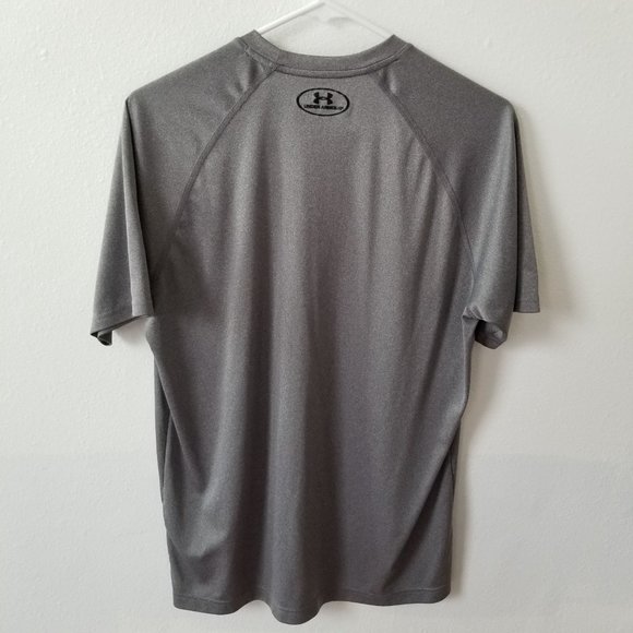 Under Armour Loose Heatgear Size Medium. Excellent condition. - Picture 2 of 7